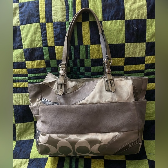 Coach Ocelot Animal Patchwork Monogram Bag with COA, Purple Interior F15459 - Picture 4 of 9